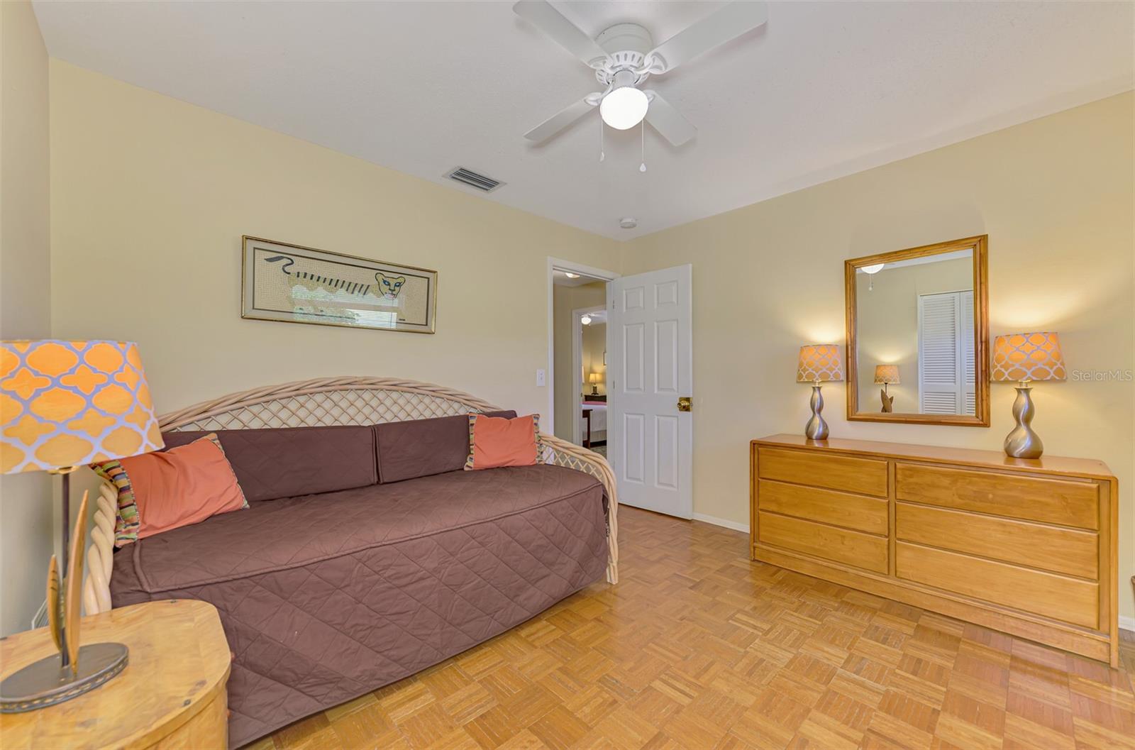 VENICE GARDENS - Residential