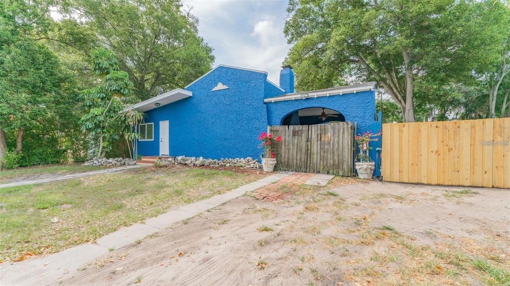 Photo of 1537 Drew Street, Clearwater, FL 33755 (MLS # TB8459486)