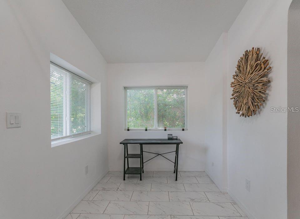 CREST LAKE SUB - Residential