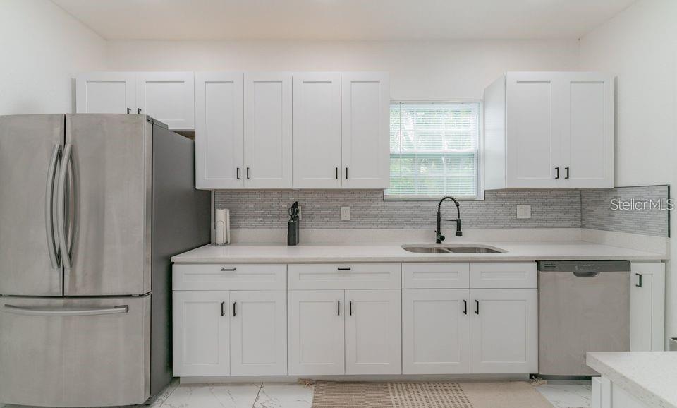 CREST LAKE SUB - Residential