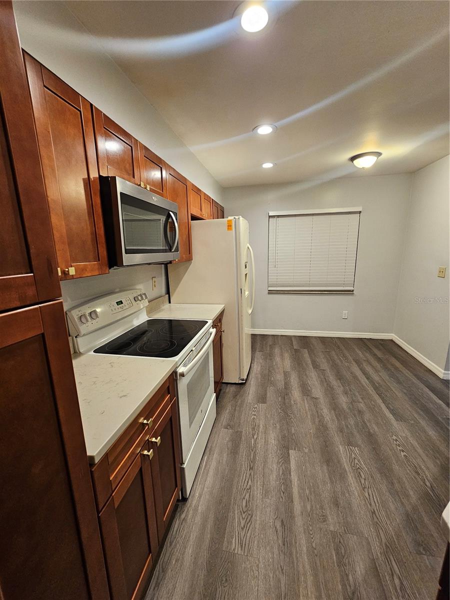 4414 CLUSTER DRIVE 4414