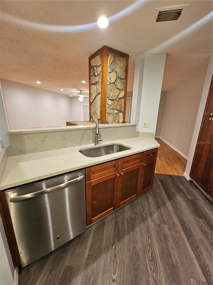 4414 CLUSTER DRIVE 4414