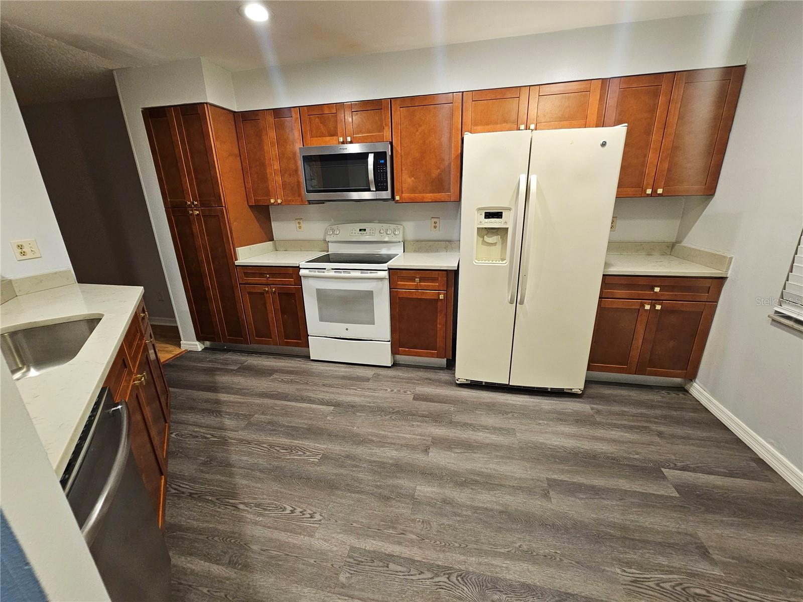 4414 CLUSTER DRIVE 4414