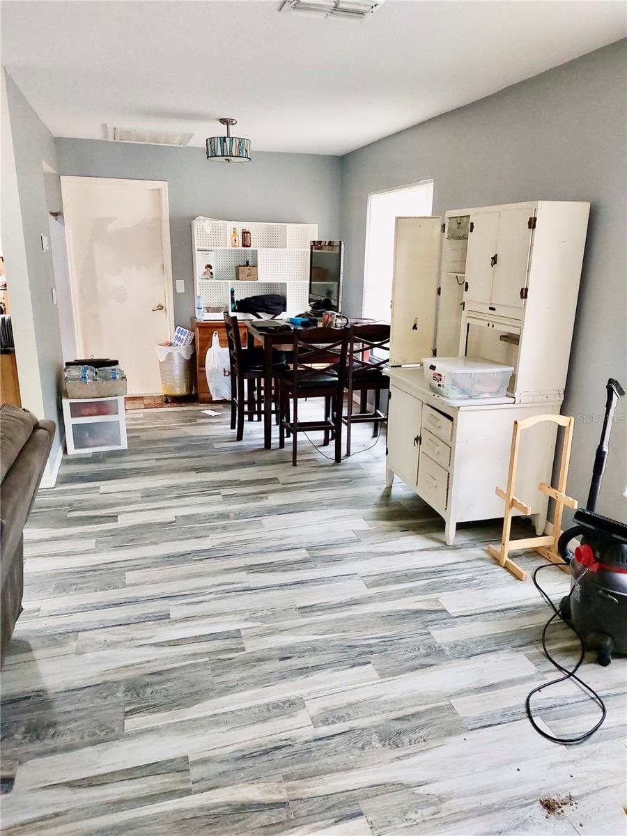 WOODFIELD VILLAGE UNIT 3 - Residential