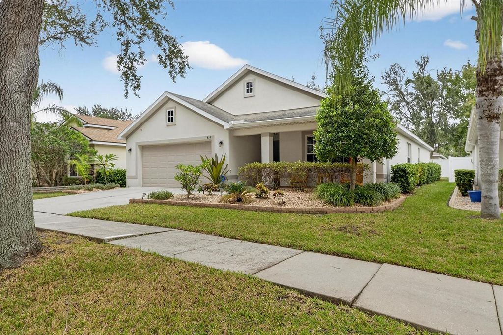 Photo of 424 Down Pine Drive, Seffner, FL 33584 (MLS # TB8443165)