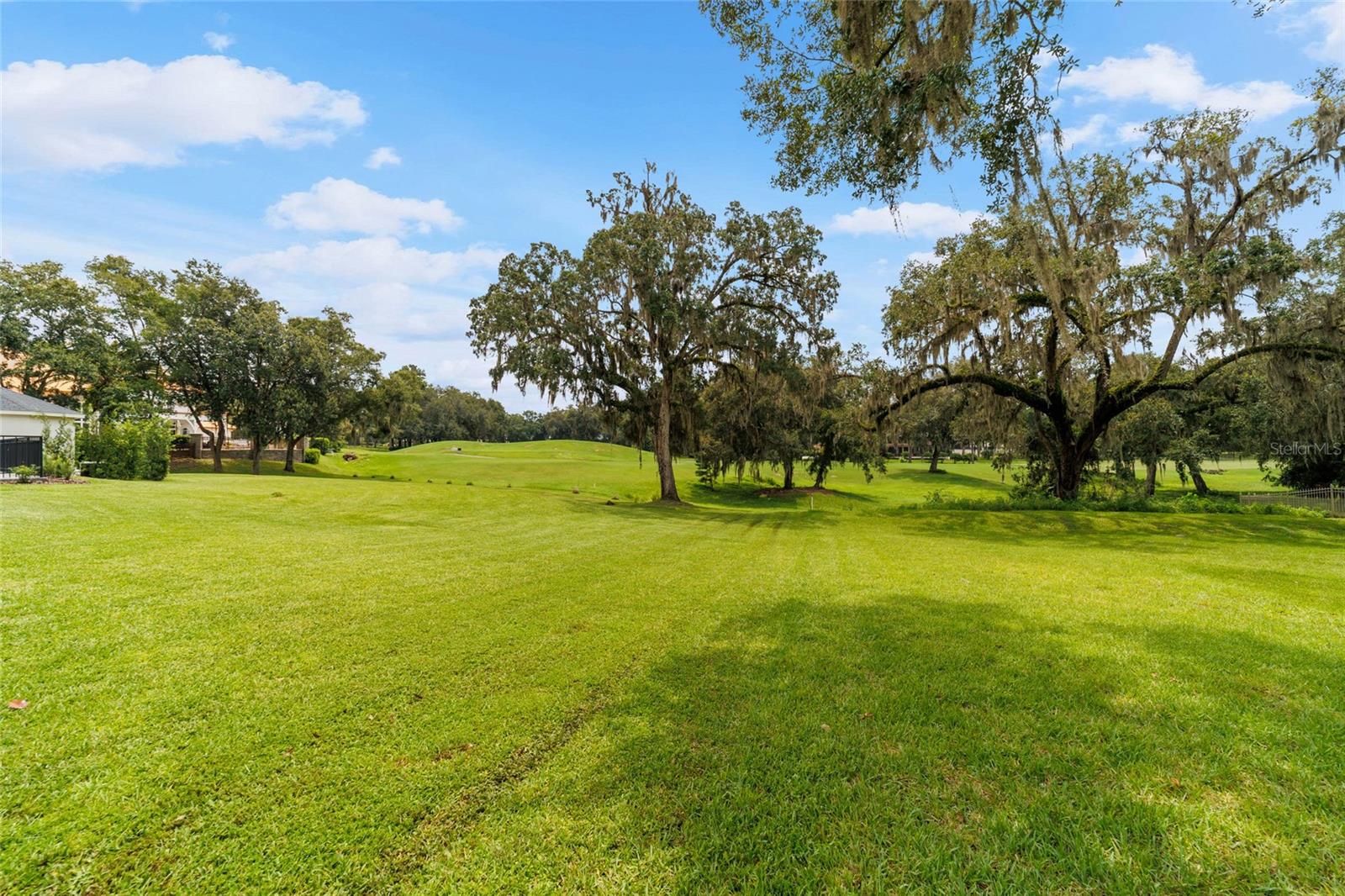 COUNTRY CLUB/OCALA UN 02 - Residential