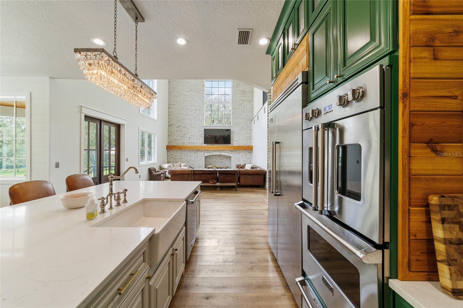 COUNTRY CLUB/OCALA UN 02 - Residential