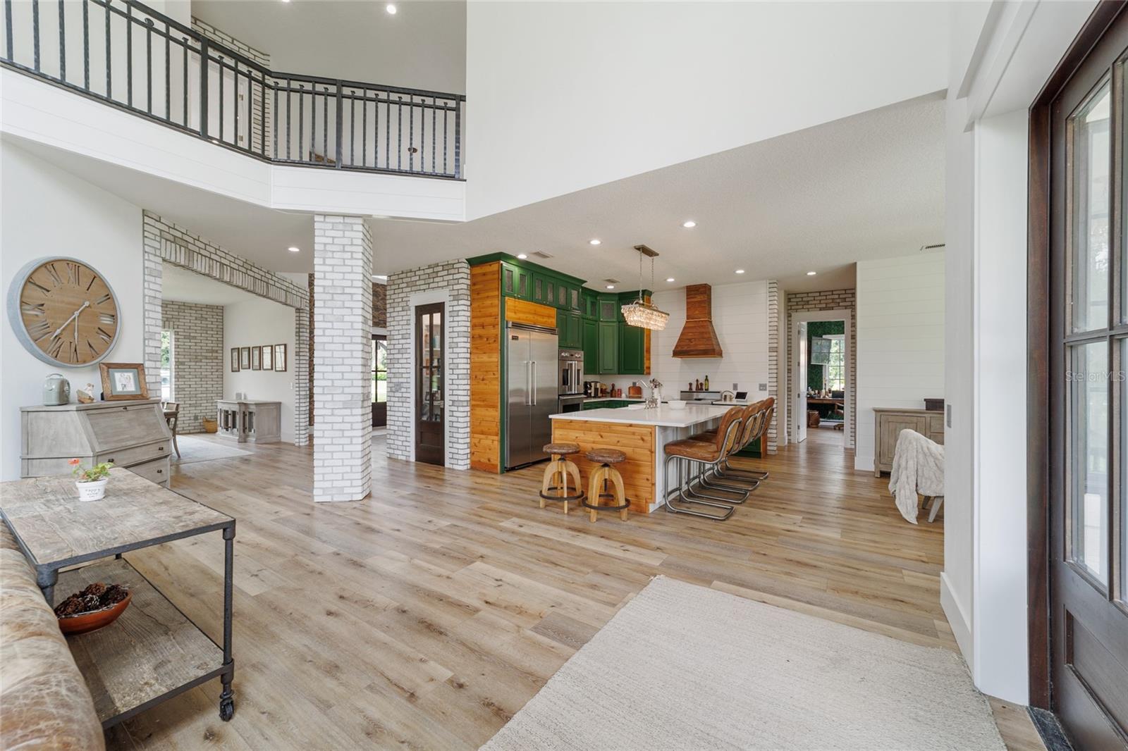 COUNTRY CLUB/OCALA UN 02 - Residential