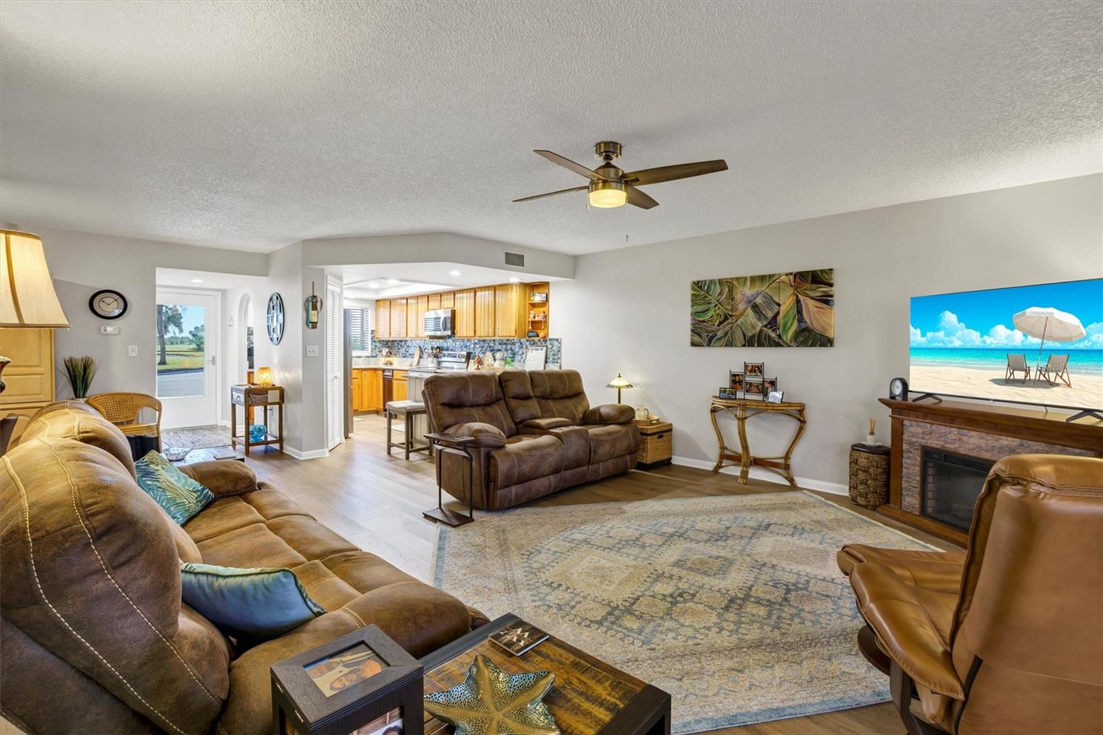 COUNTRY CLUB VILLAGE CONDO - Residential