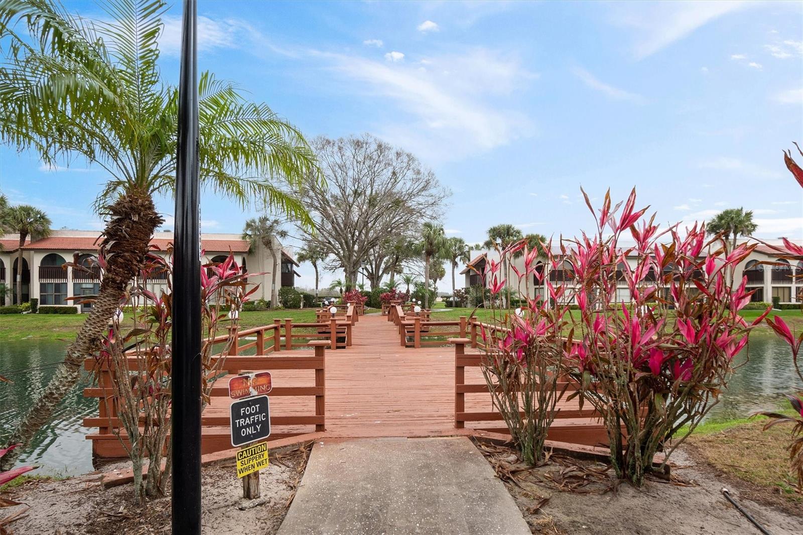 COUNTRY CLUB VILLAGE CONDO - Residential