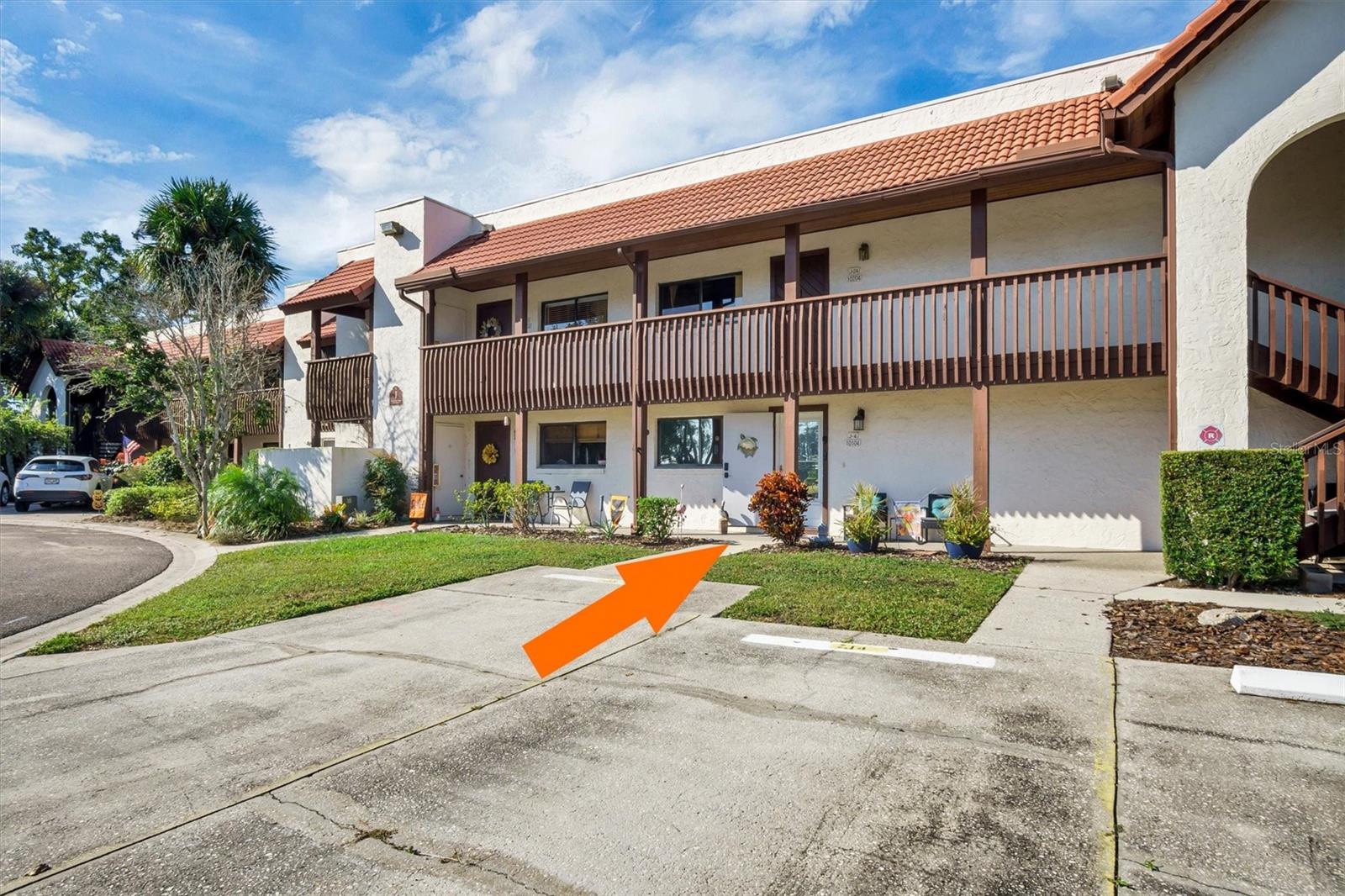 COUNTRY CLUB VILLAGE CONDO - Residential