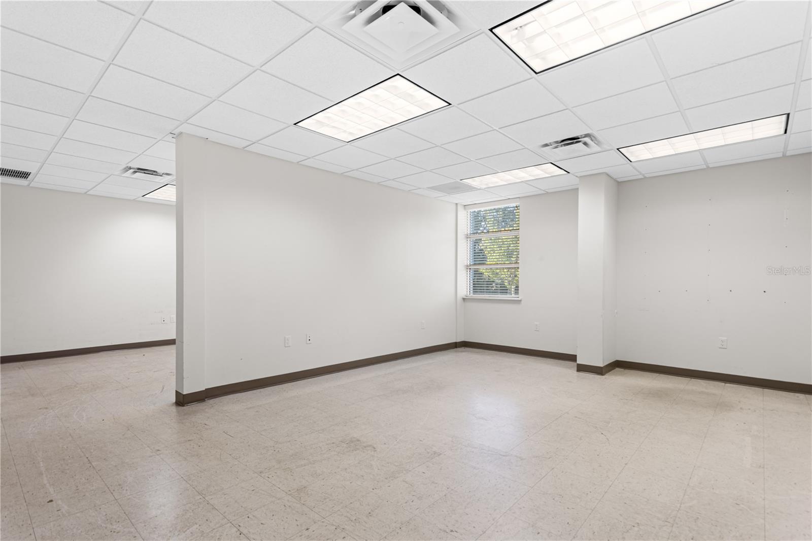 NORTHWEST BUS PARK - Commercial Lease