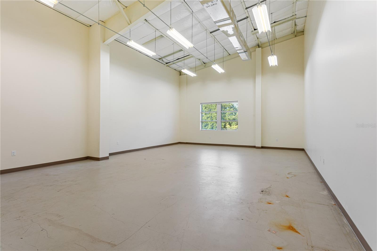 NORTHWEST BUS PARK - Commercial Lease