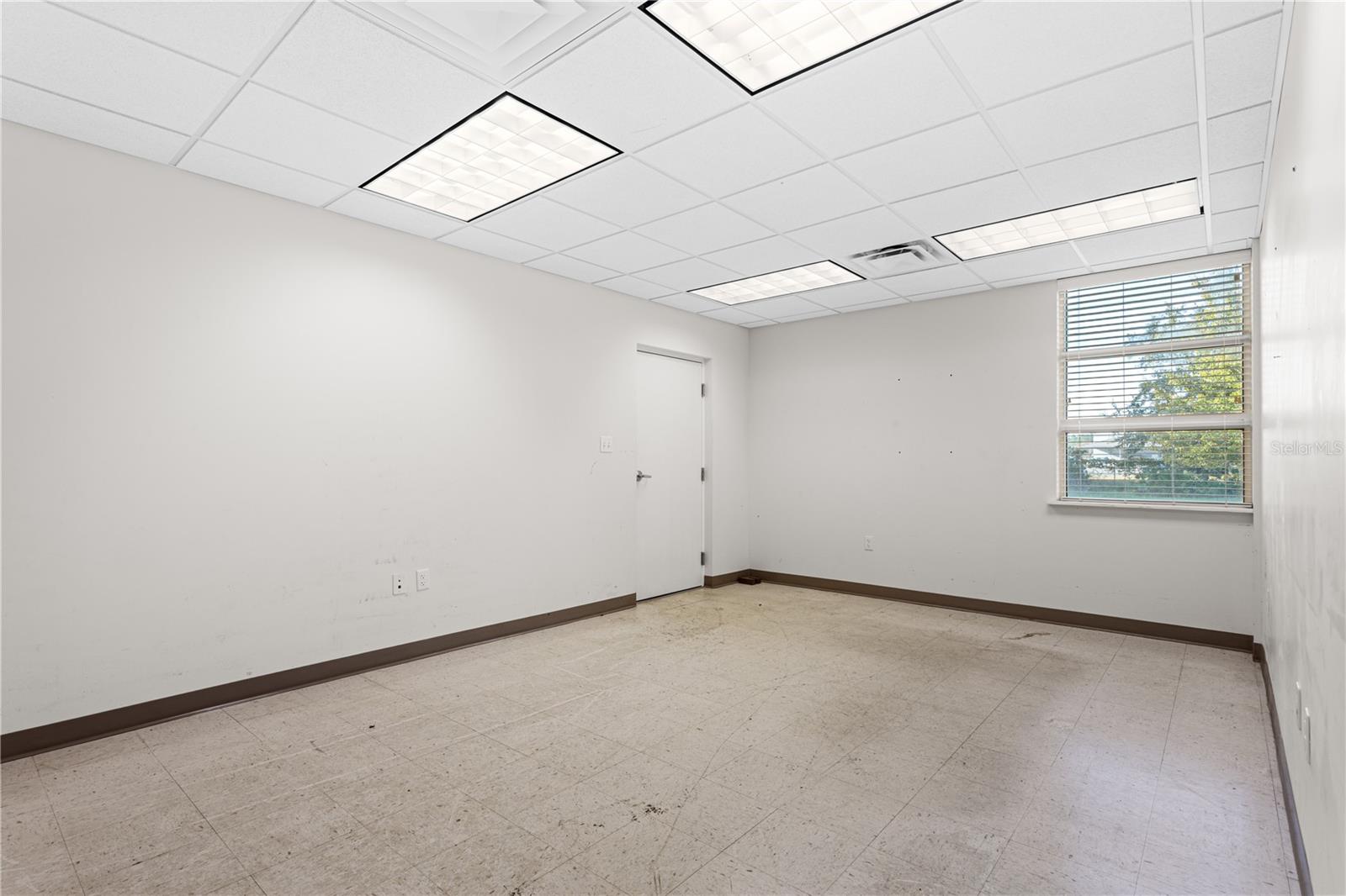 NORTHWEST BUS PARK - Commercial Lease