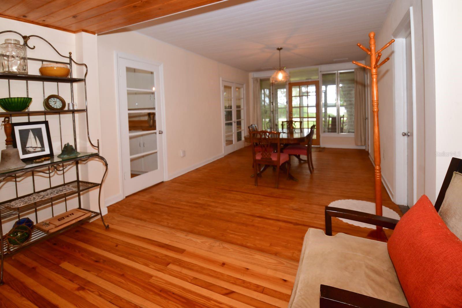 WILLOW WALK - Residential