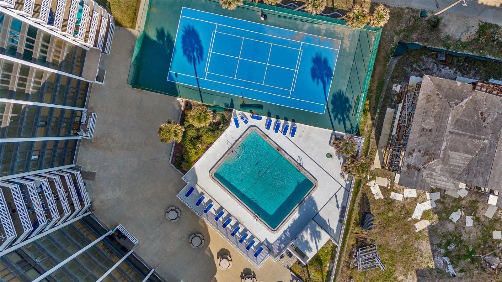 THE NAUTILUS CONDOMINIUM - Residential