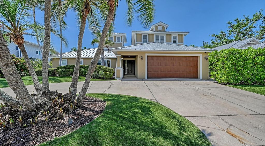 Photo of 725 Penfield Street, Longboat Key, FL 34228 (MLS # A4662514)