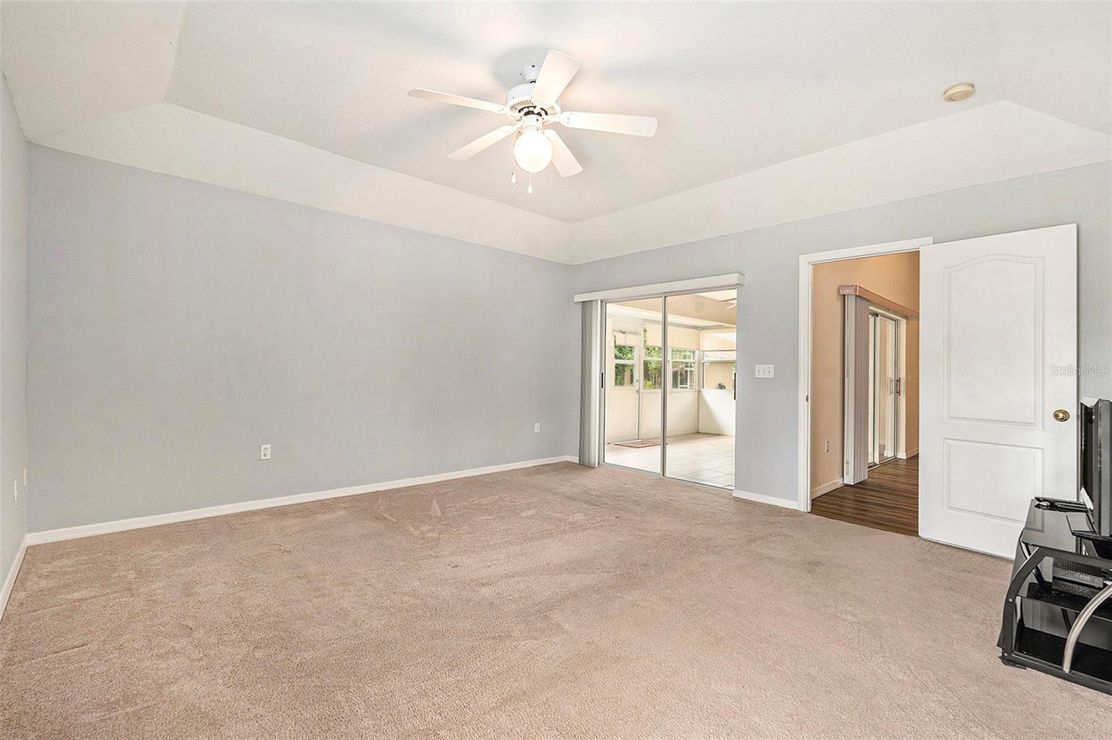 TAMPA BAY GOLF TENNIS CLUB PH 02 - Residential