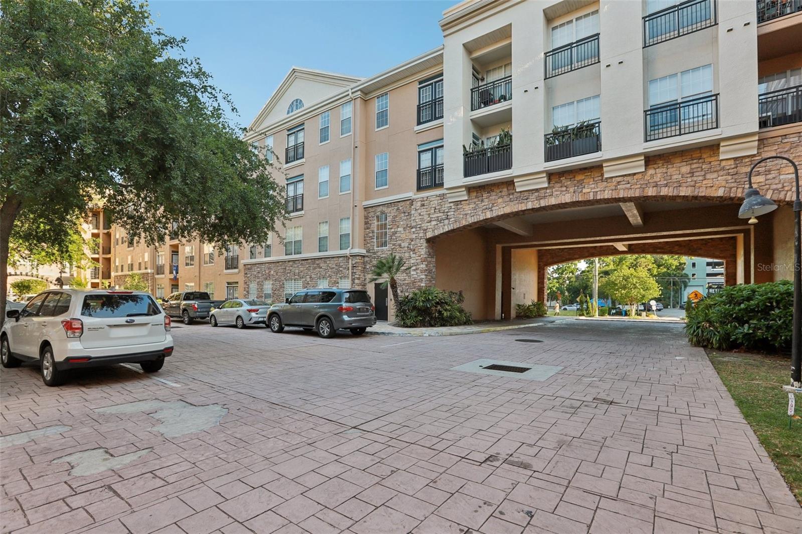 VILLA SONOMA AT INTERNATIONAL - Residential