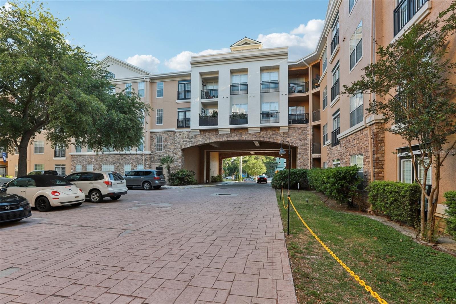 VILLA SONOMA AT INTERNATIONAL - Residential