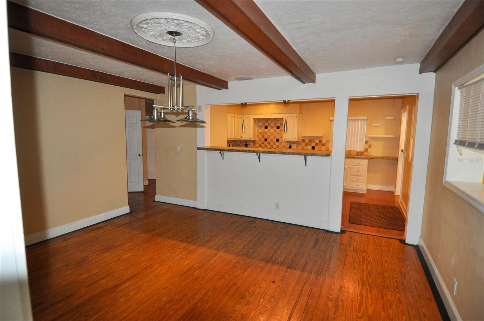 MAGNOLIA SUB - Residential Lease