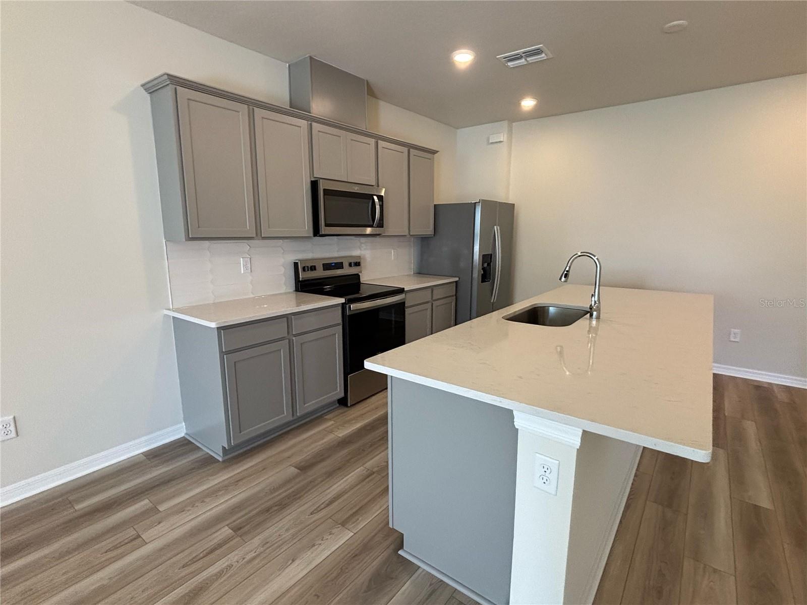 SILVERLEAF OAKS - Residential Lease