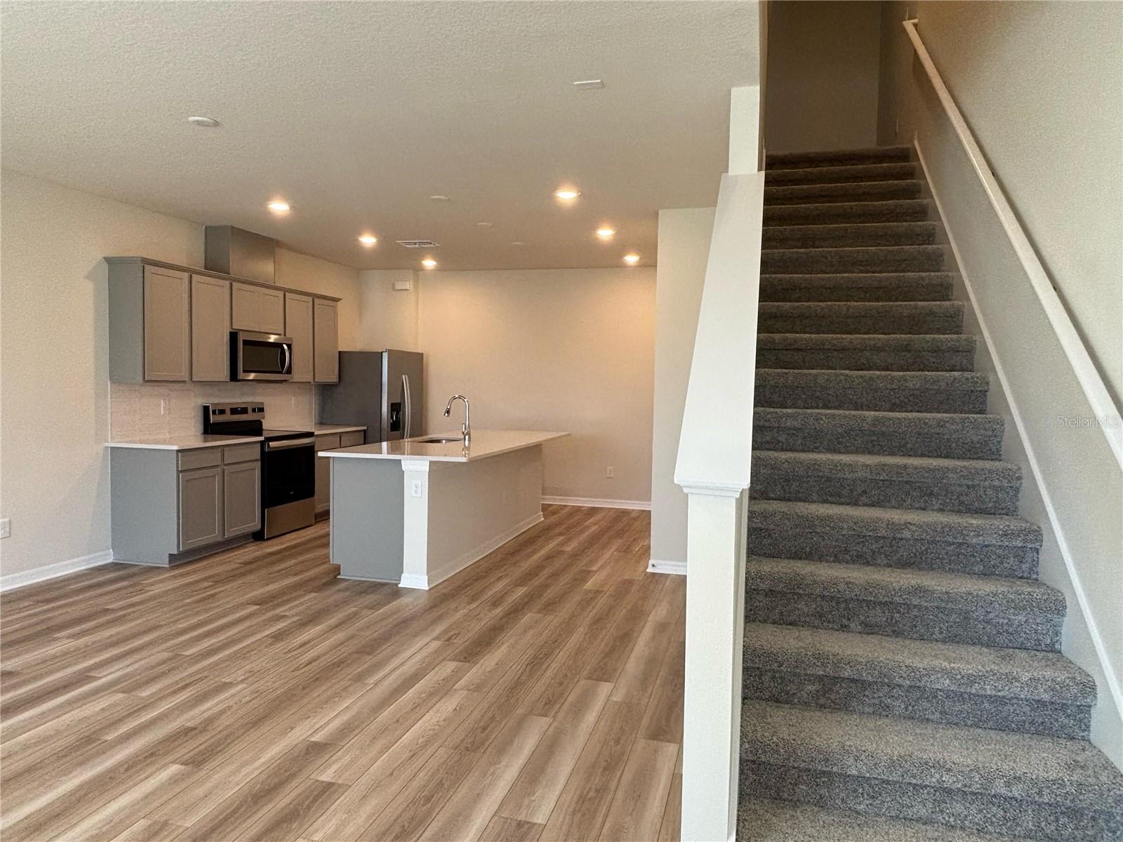 SILVERLEAF OAKS - Residential Lease