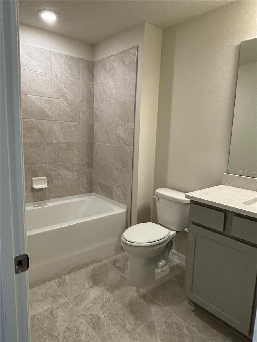 SILVERLEAF OAKS - Residential Lease