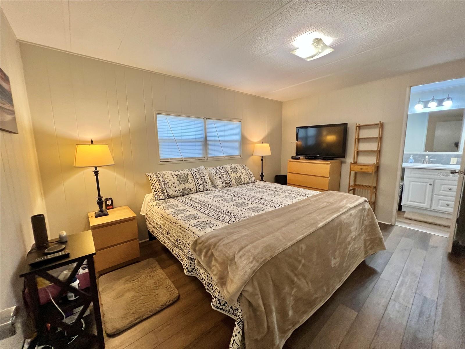 HAWTHORNE AT LEESBURG A COOP - Residential