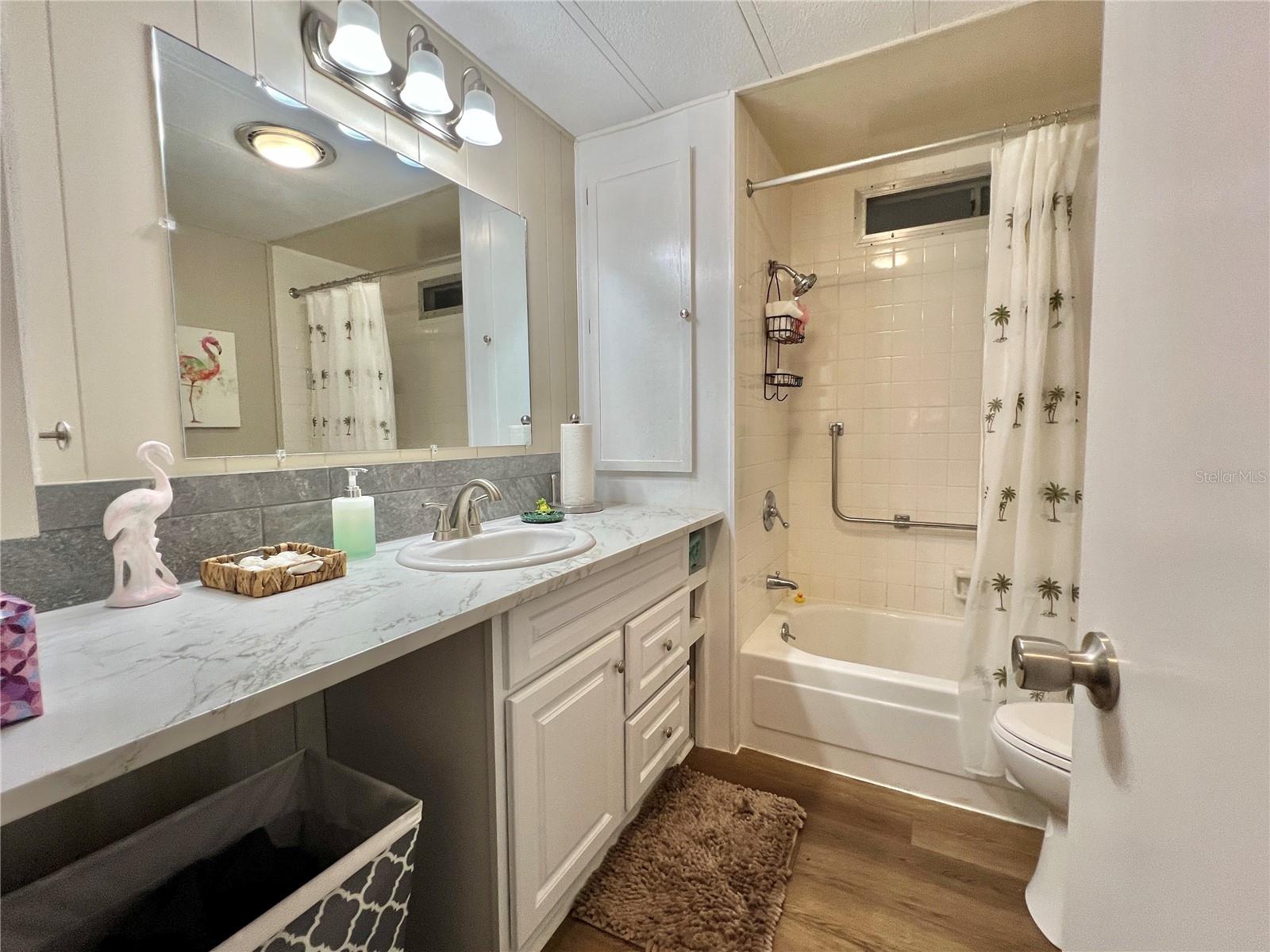 HAWTHORNE AT LEESBURG A COOP - Residential