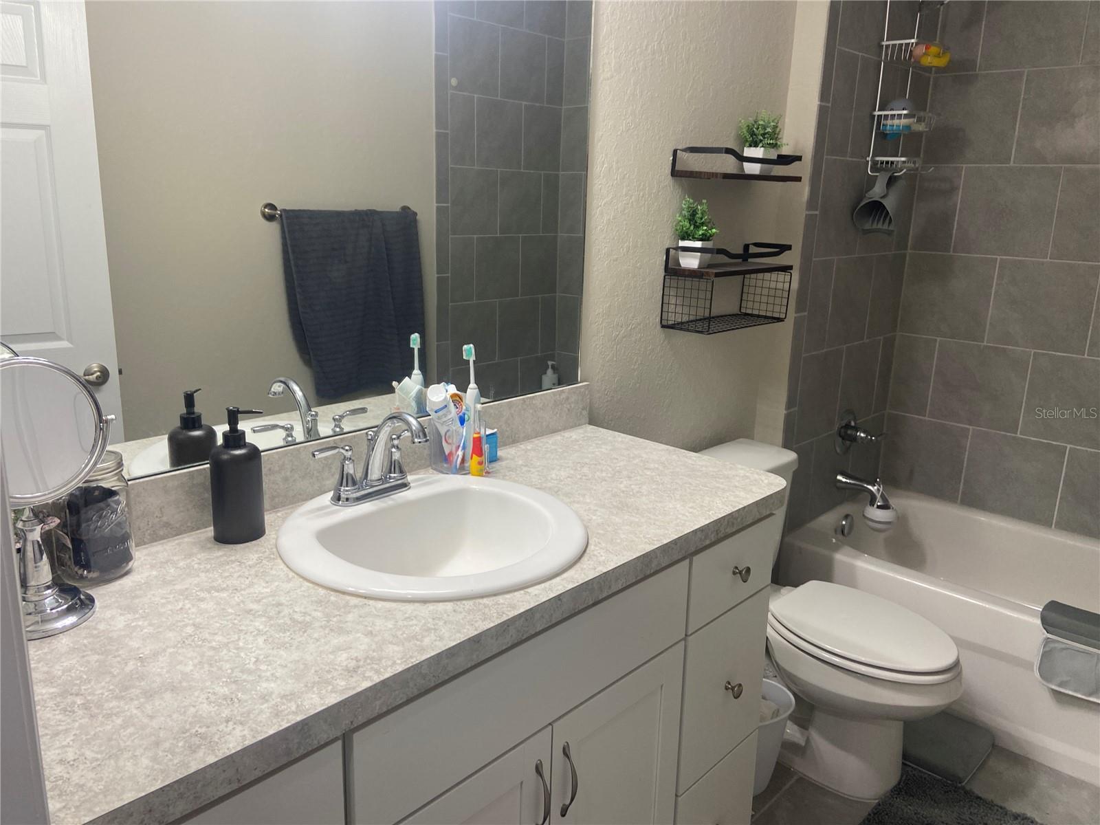 MARION OAKS - Residential