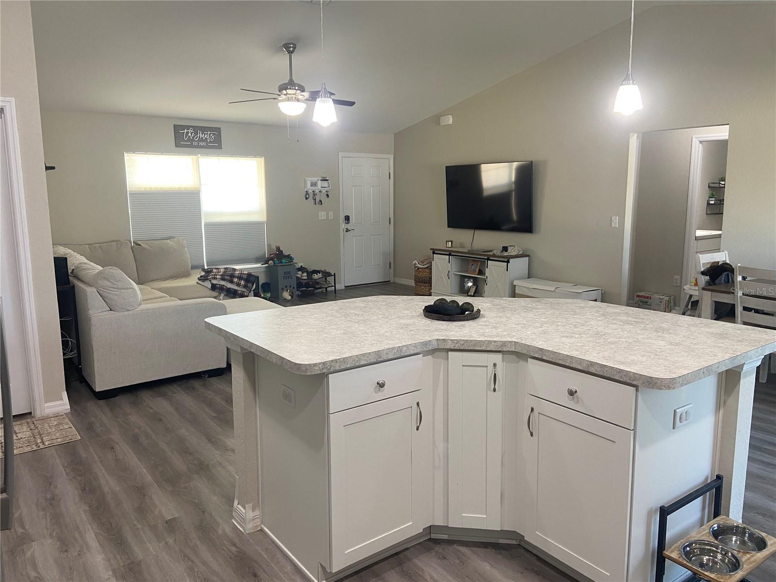 MARION OAKS - Residential