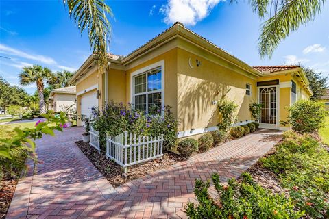 A home in WIMAUMA