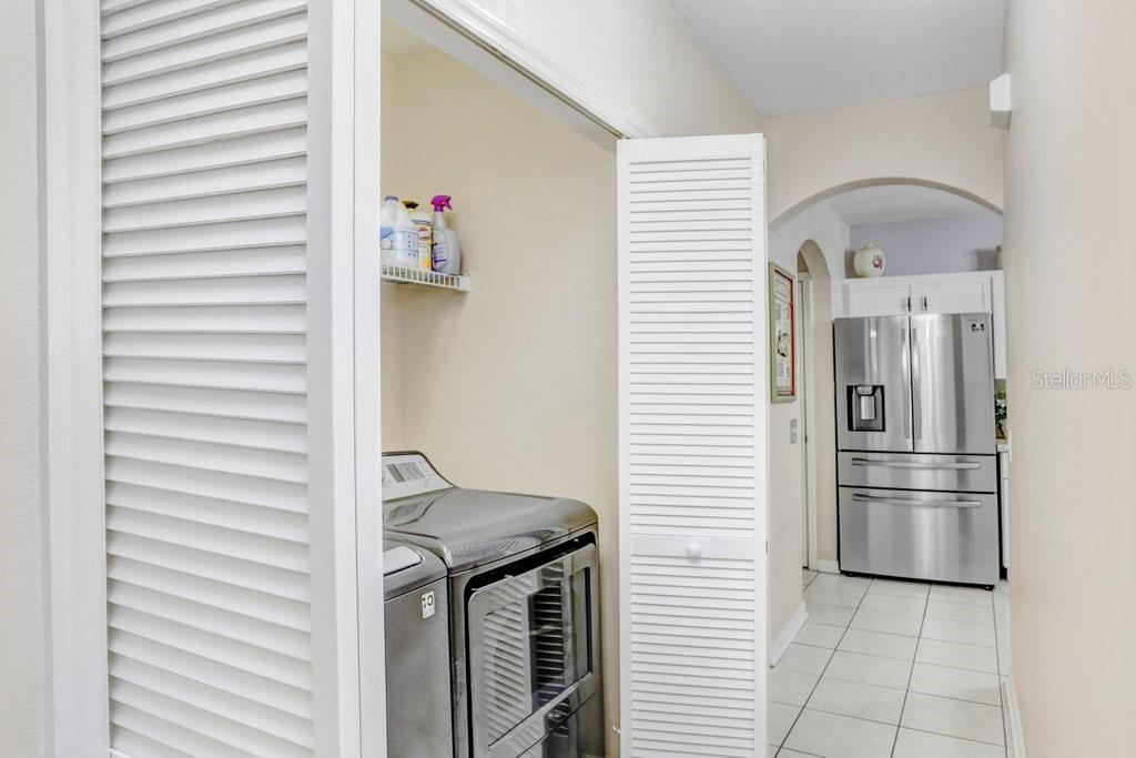 THOUSAND OAKS MULTI FAMILY - Residential