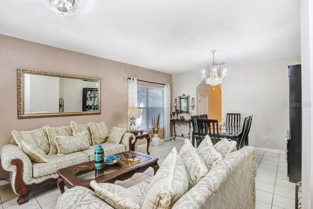 THOUSAND OAKS MULTI FAMILY - Residential