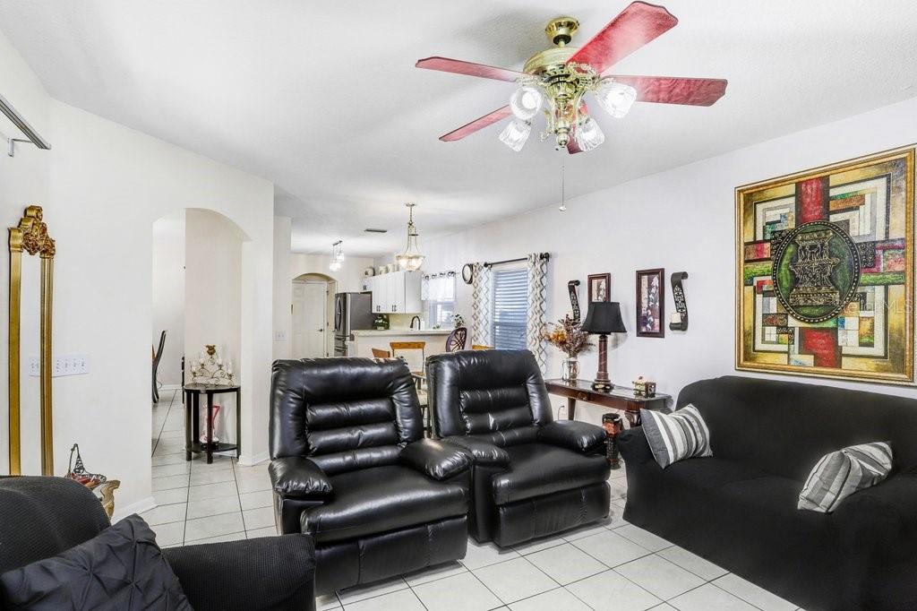 THOUSAND OAKS MULTI FAMILY - Residential