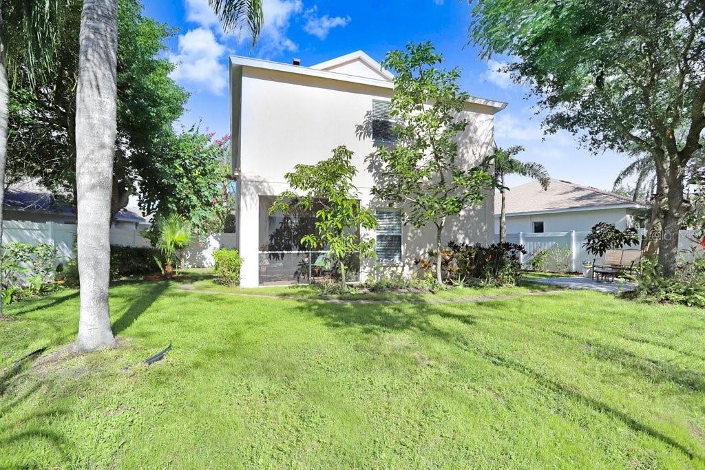 THOUSAND OAKS MULTI FAMILY - Residential