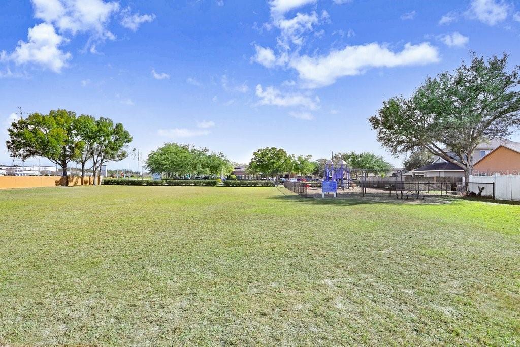 THOUSAND OAKS MULTI FAMILY - Residential