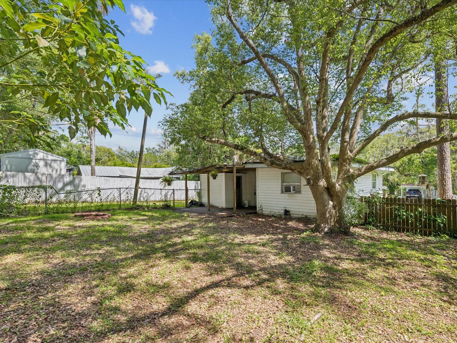 111 E EARLY STREET