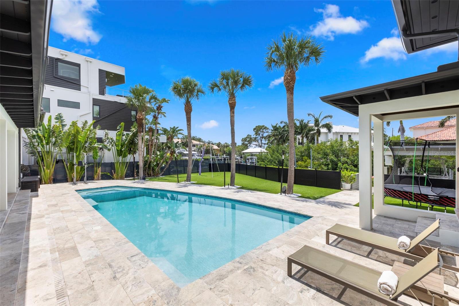 BEACH PARK - Residential