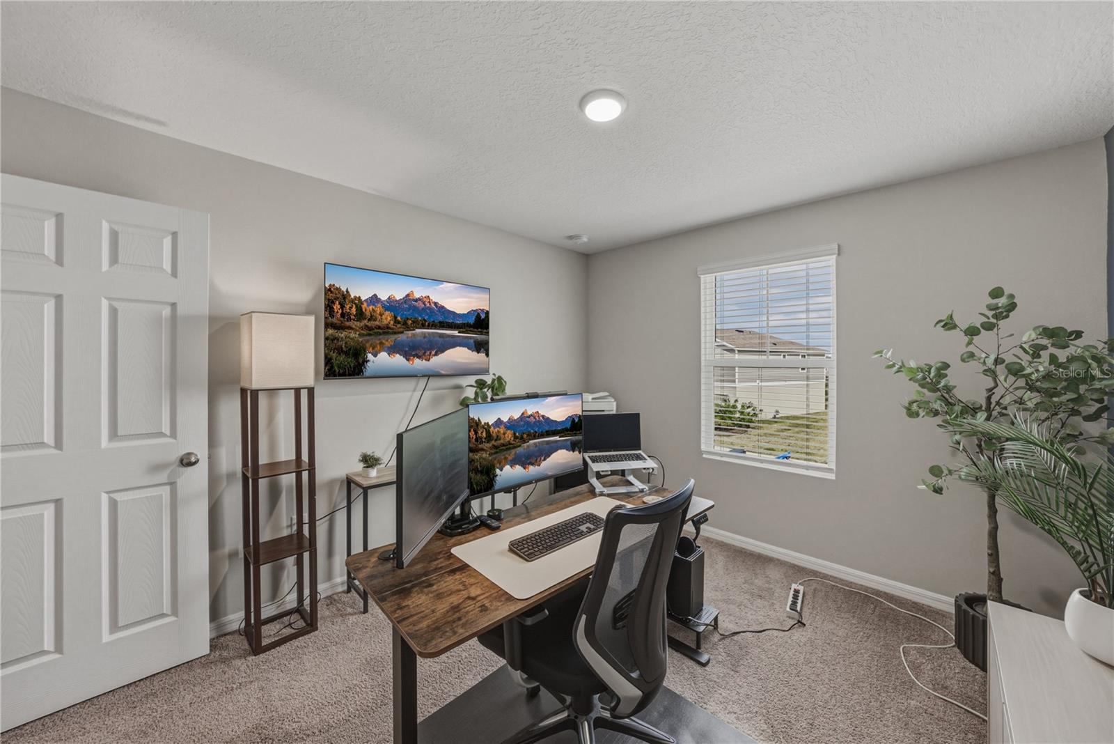 WATERSET WOLF CREEK PHASES A AND D1 LOT 27 BLOCK 6 - Residential