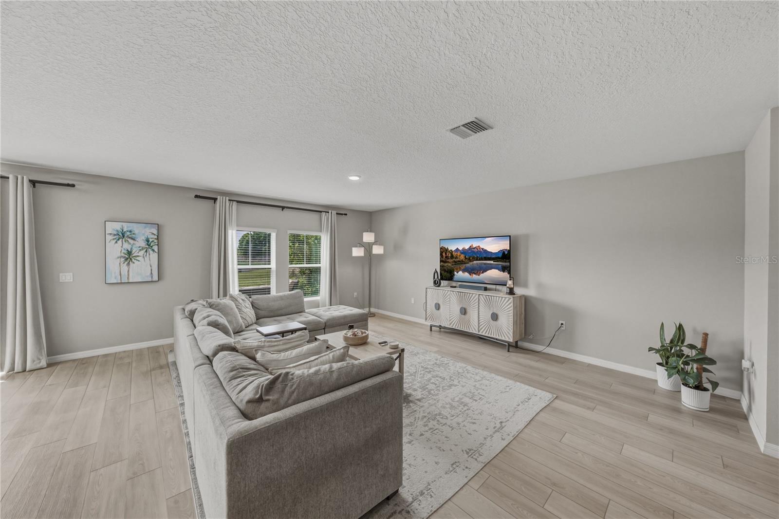 WATERSET WOLF CREEK PHASES A AND D1 LOT 27 BLOCK 6 - Residential