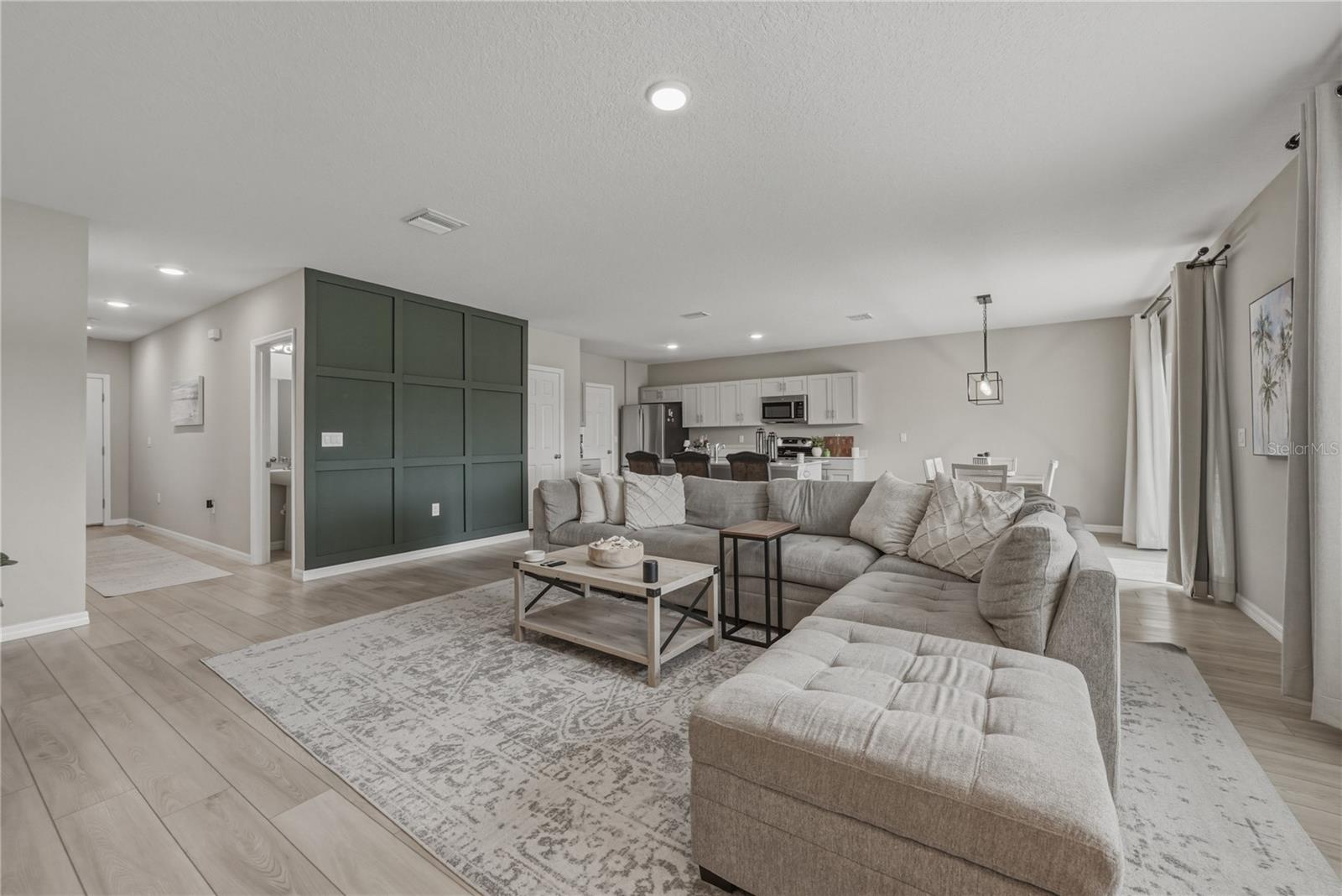 WATERSET WOLF CREEK PHASES A AND D1 LOT 27 BLOCK 6 - Residential