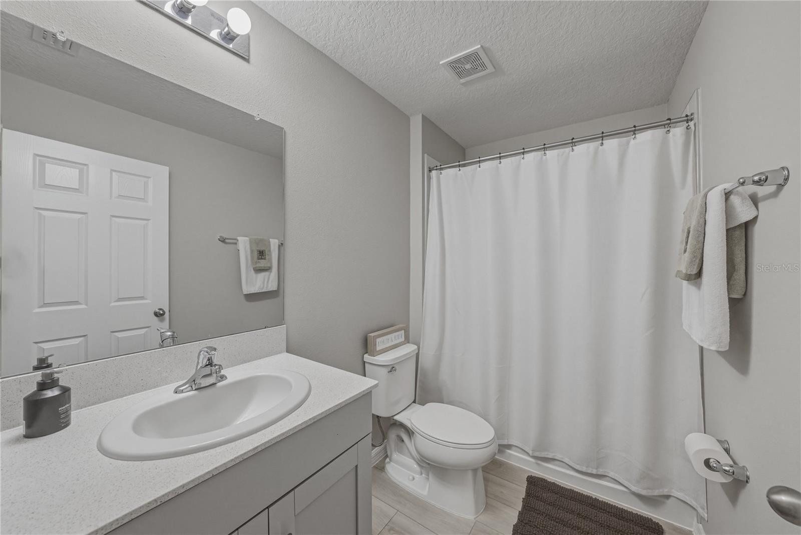 WATERSET WOLF CREEK PHASES A AND D1 LOT 27 BLOCK 6 - Residential