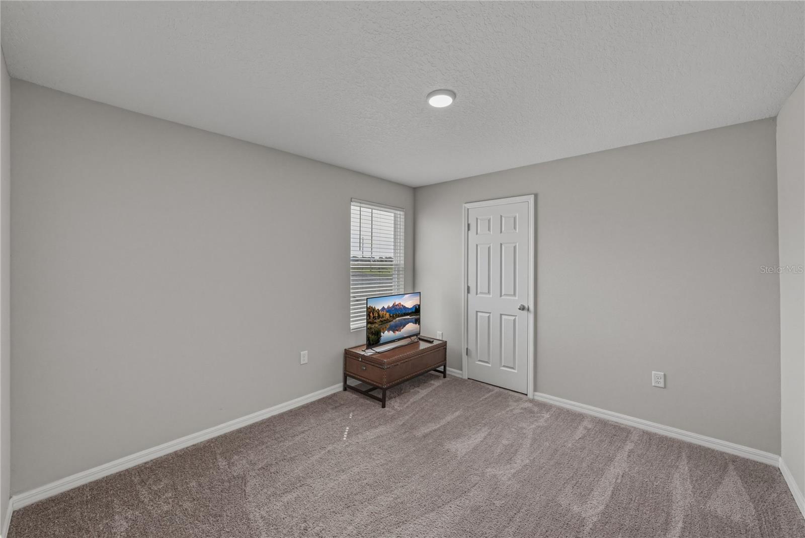 WATERSET WOLF CREEK PHASES A AND D1 LOT 27 BLOCK 6 - Residential