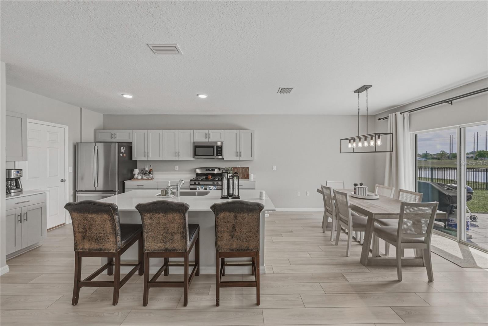 WATERSET WOLF CREEK PHASES A AND D1 LOT 27 BLOCK 6 - Residential