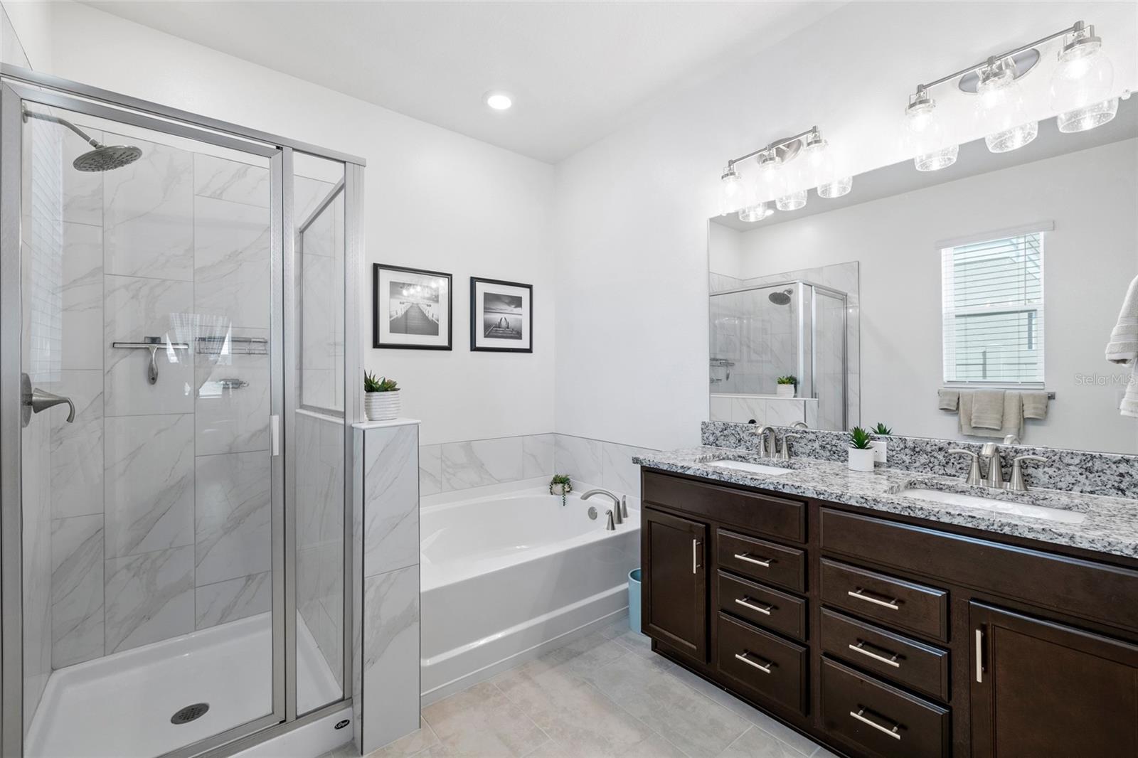 RIVERSTONE - Residential