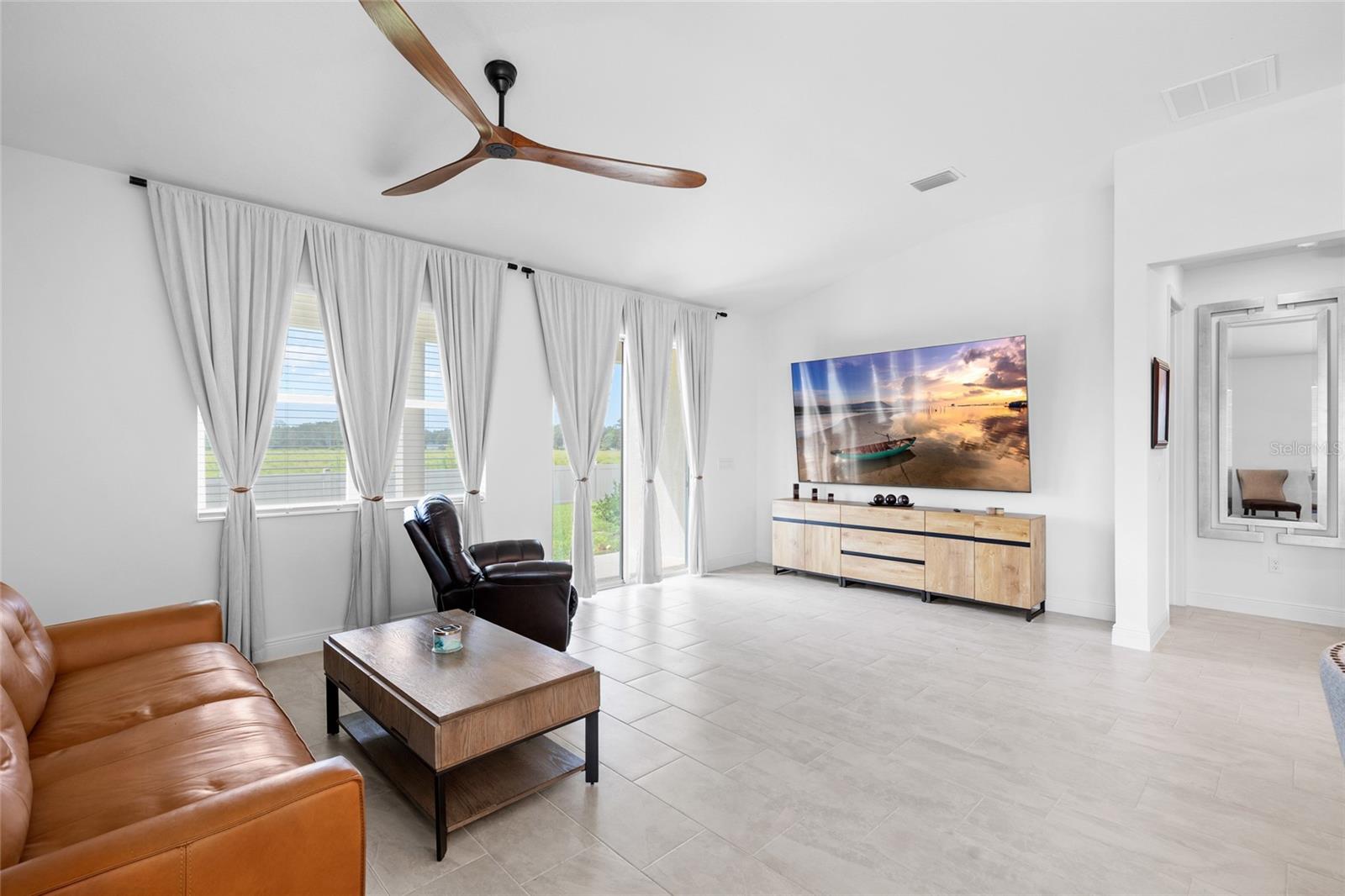 RIVERSTONE - Residential