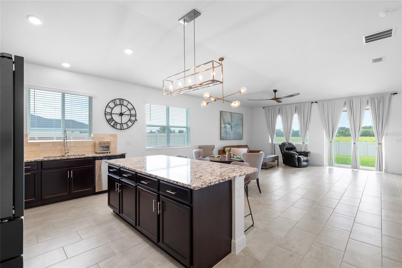 RIVERSTONE - Residential