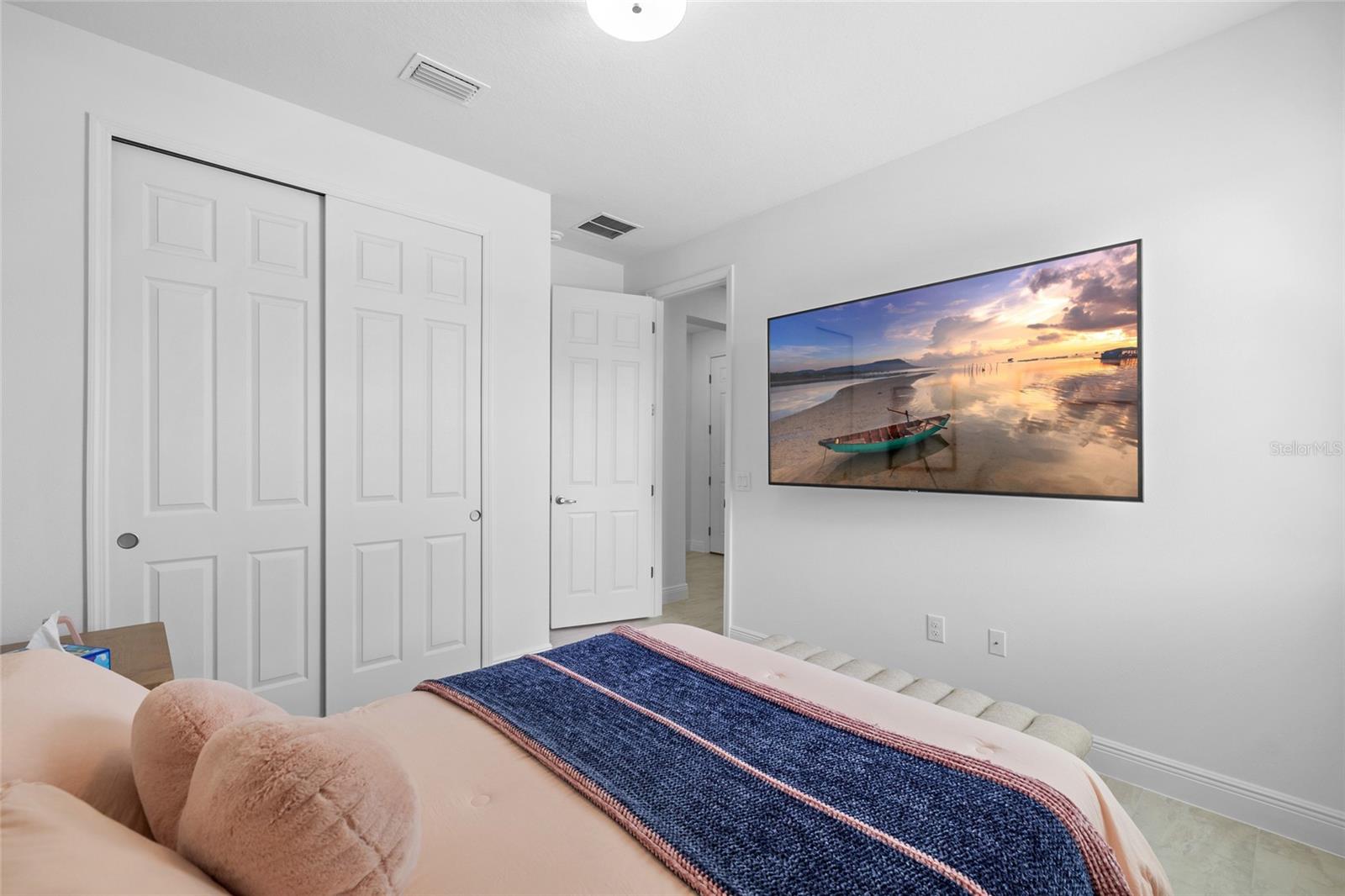 RIVERSTONE - Residential